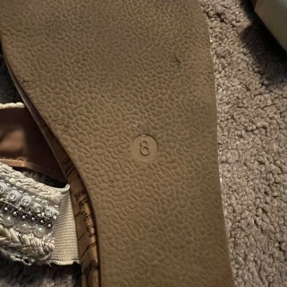 Sandles - Picture 3 of 3